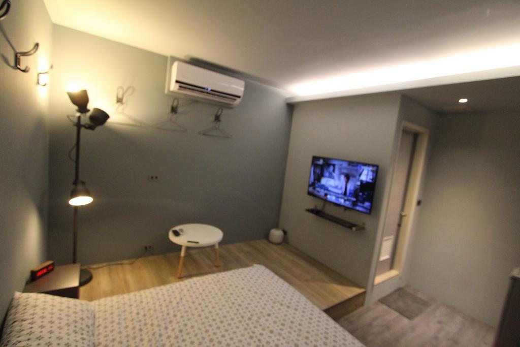Midtown Retreat Apartment Taipei Luaran gambar